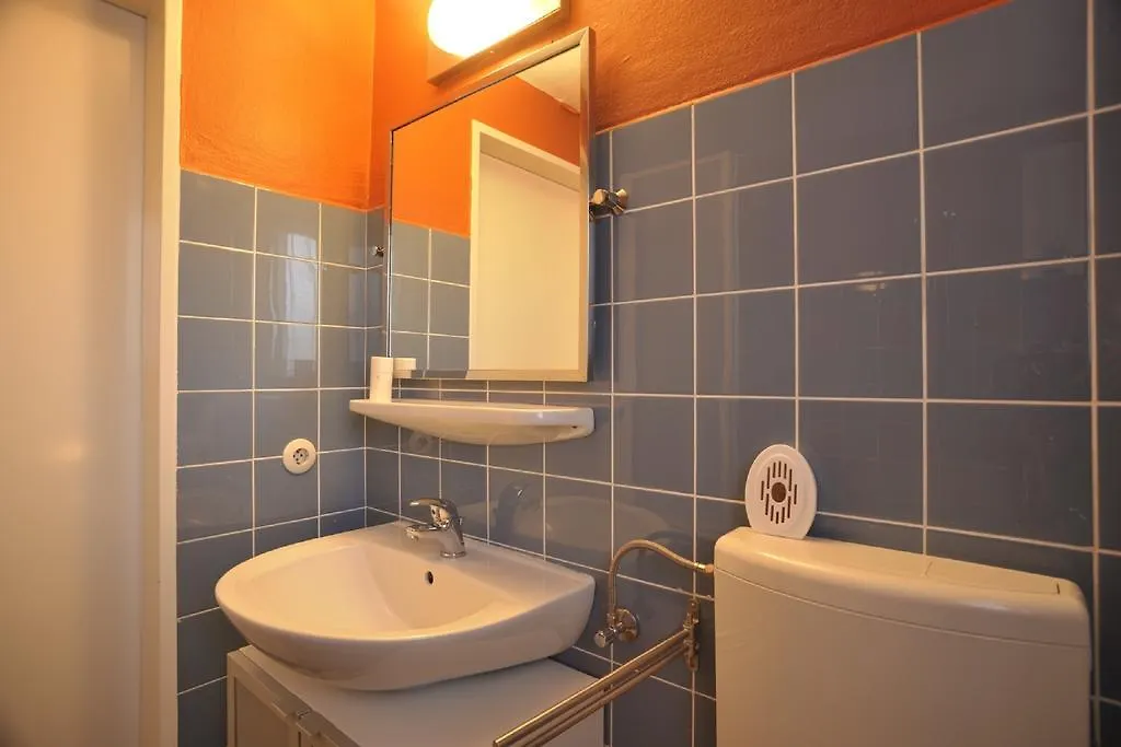 Apartment Rheinbogen Düsseldorf 0*,